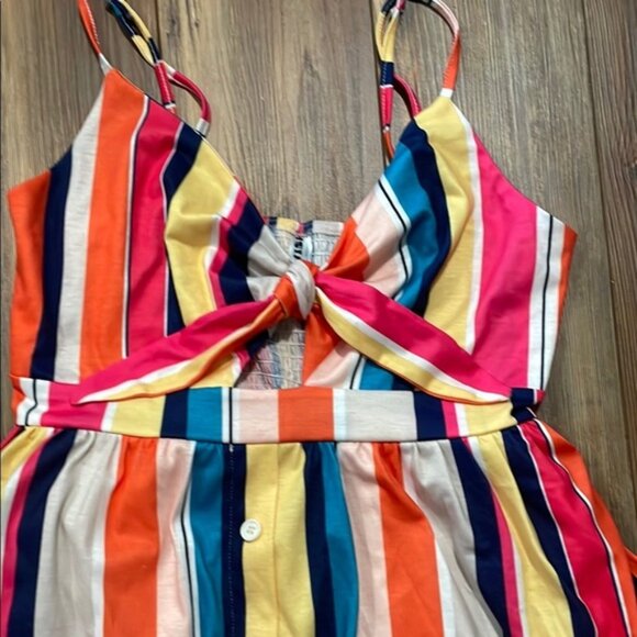 Women’s Multicolor Striped Tie Front Adjustable Strap Lined Dress Button Front - Picture 6 of 6